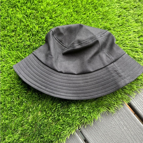 ASOS Black Bucket Hat - Picture 4 of 5